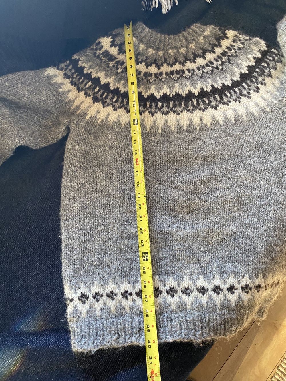 Authentic heavy Icelandic Wool sweater - Picture 8 of 8